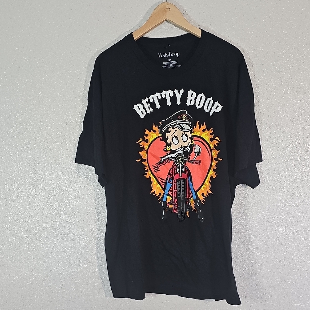 Betty Boop T-Shirt.